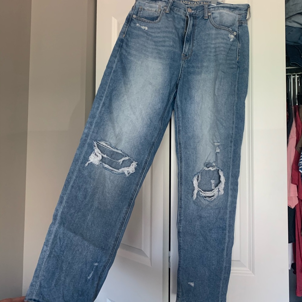 American eagle mom jeans